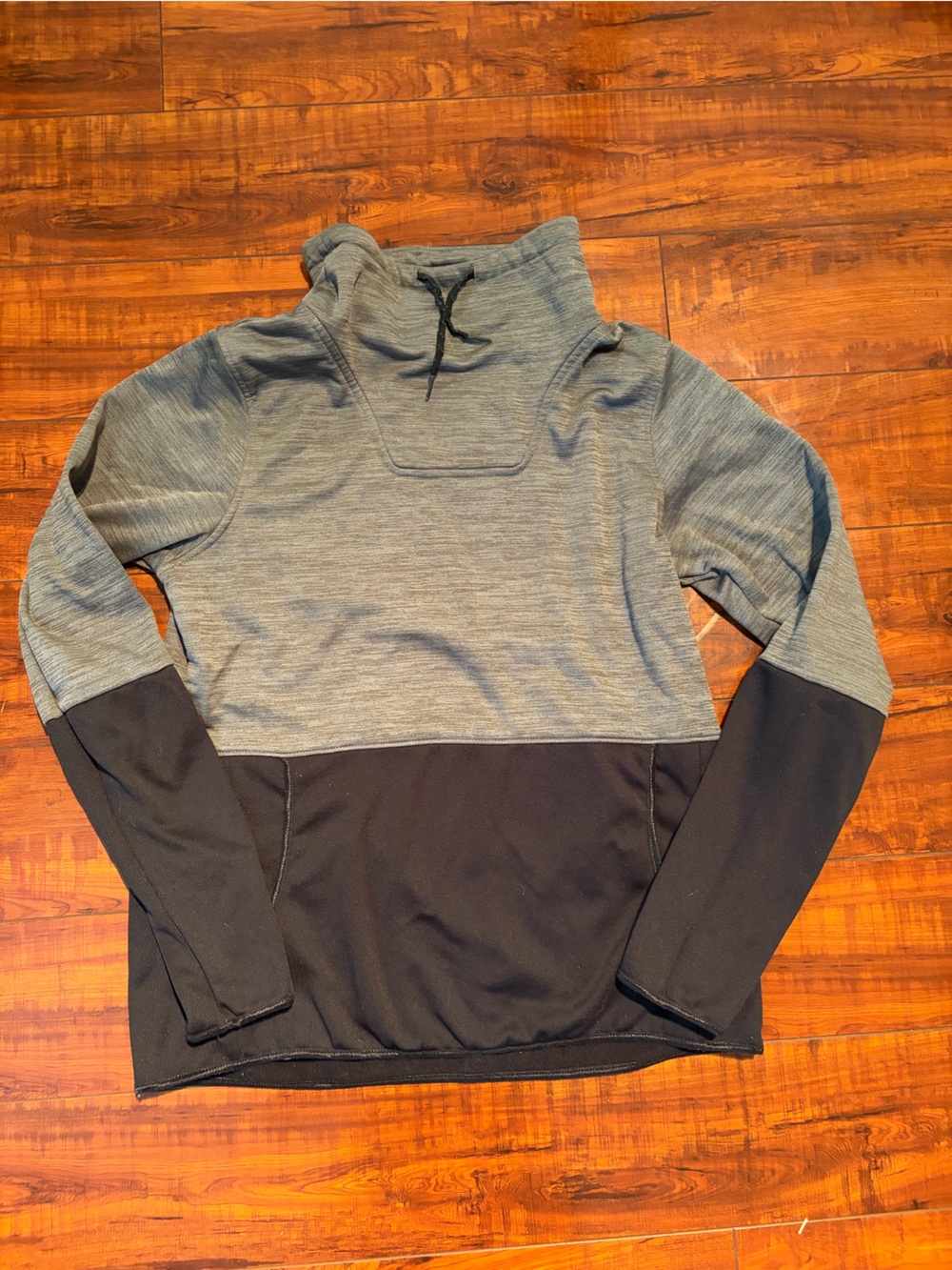 Columbia Black and Heather Gray Mock Neck | Size Small